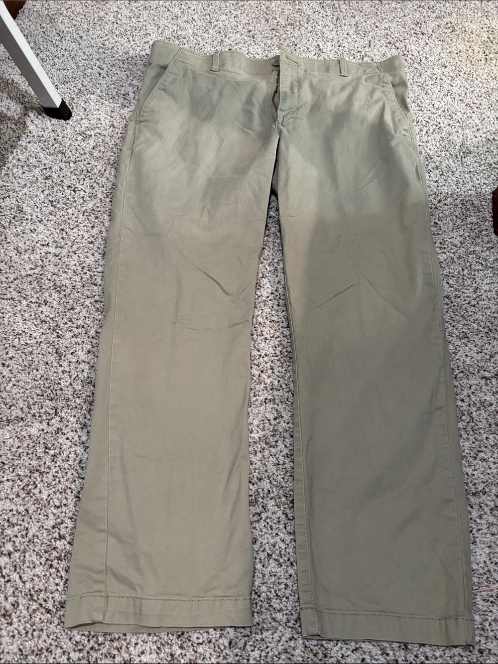 Lee Men's Chinos in Light Olive Green